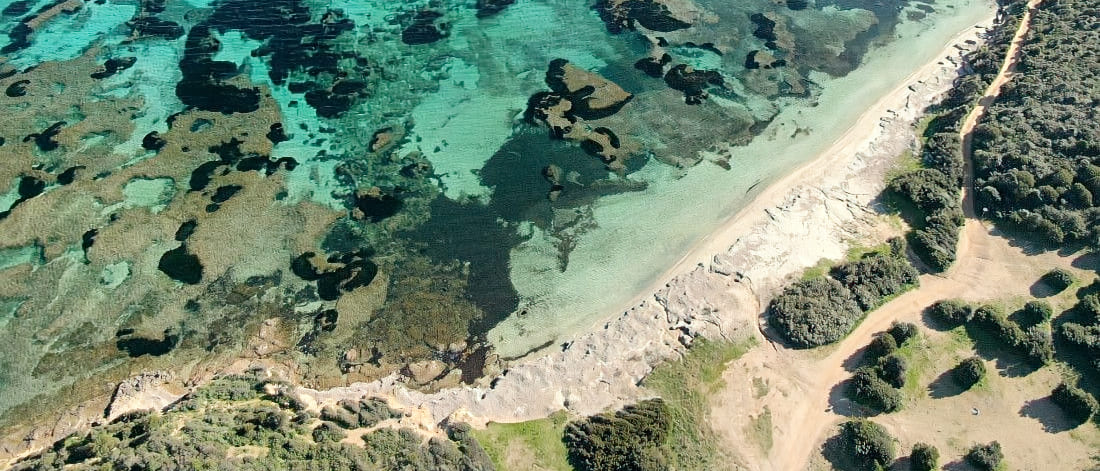 spiaggia-capo-malfatano-sulcis spiaggia-capo-malfatano-sulcis-inglesiente-02